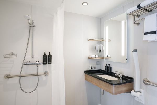 Hurtigruten Expeditions MS Fridtjof Nansen XY - Credit - Clara Tuma and Hurtigruten 4.JPG